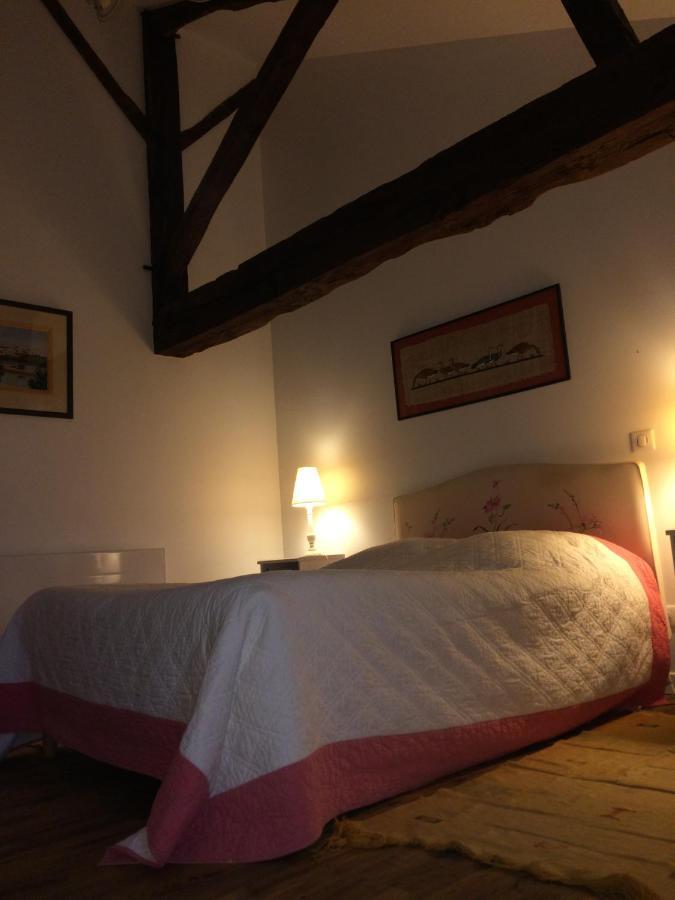 Chambre Dans Prieure De Caractere XVIII Siecle Planioles Eksteriør billede